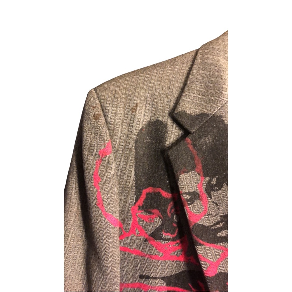 British crown close 5th Avenue made in Hong kong. Custom Grey printed blazer. - Picture 4 of 10